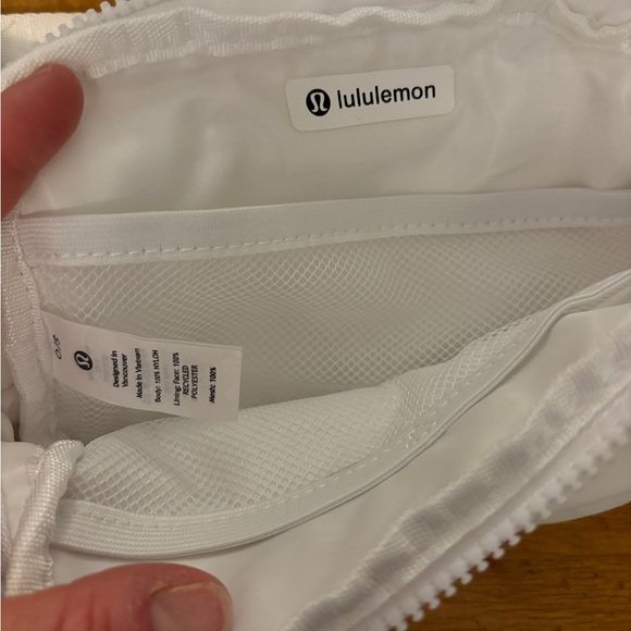 Lululemon White Crossbody Bag - Picture 3 of 5